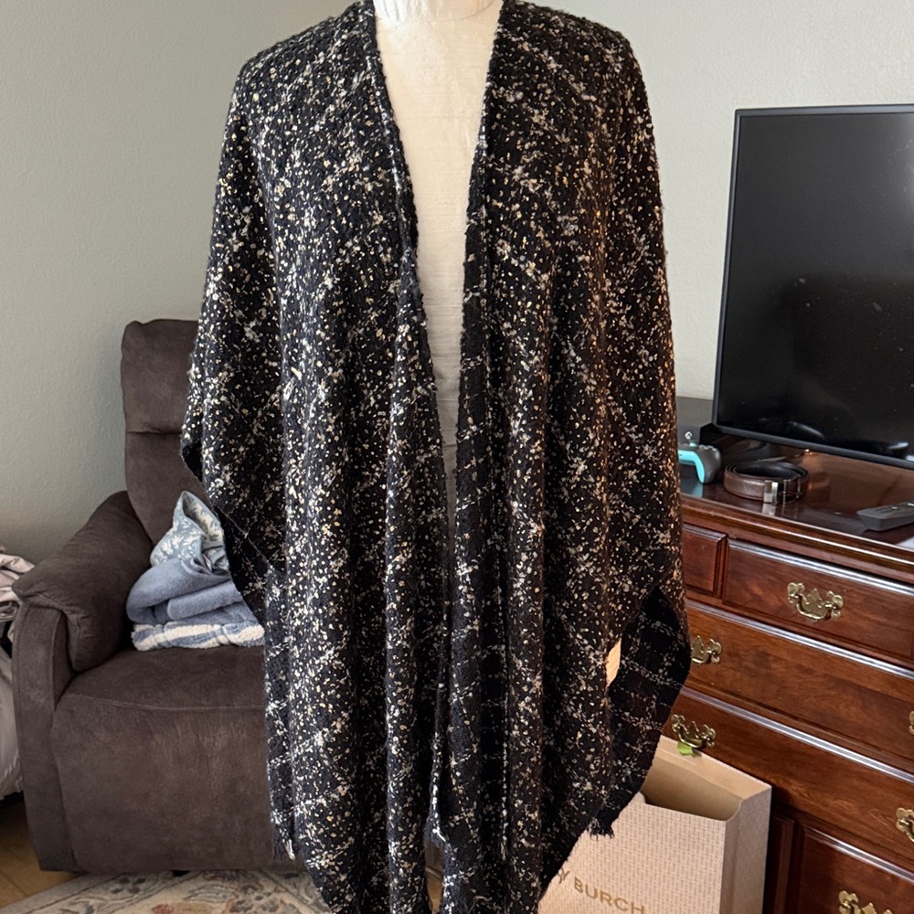 Chico's Black and White Poncho